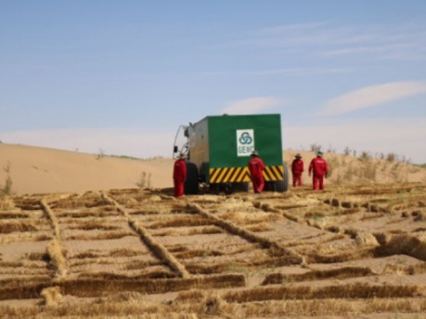 人民日報：機械化治沙，風景這邊獨好這邊獨好